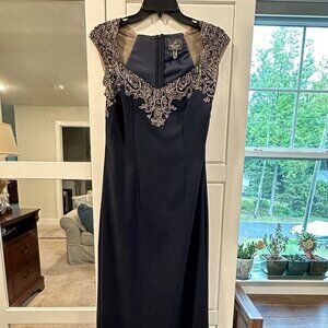 Adrianna Papell gown size 8P